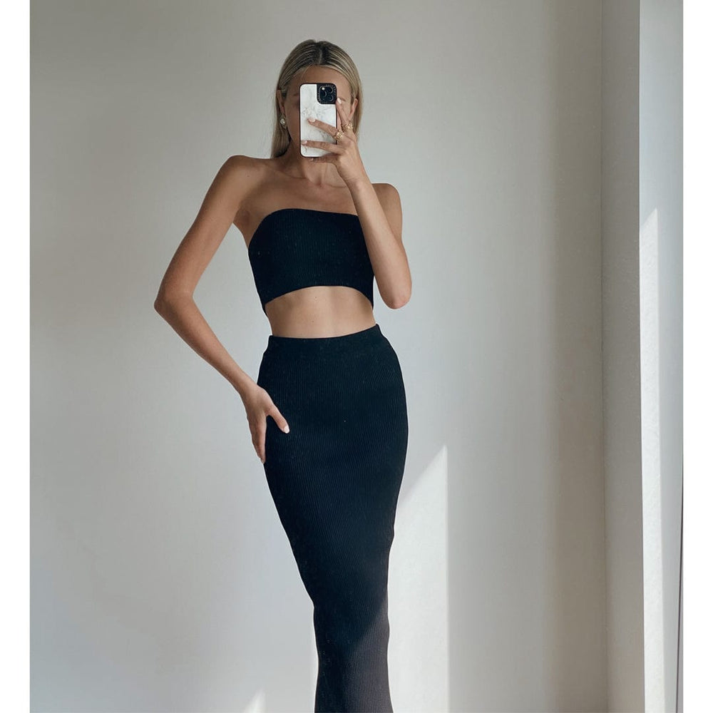 BRIELLE Black Tube Knit Crop Top