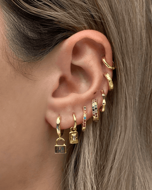 Izoa Cairo Huggie Earrings Gold Clear