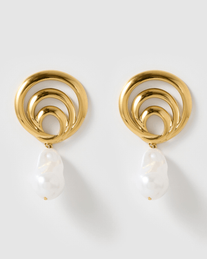 Izoa Dahlia Stud Earrings Gold