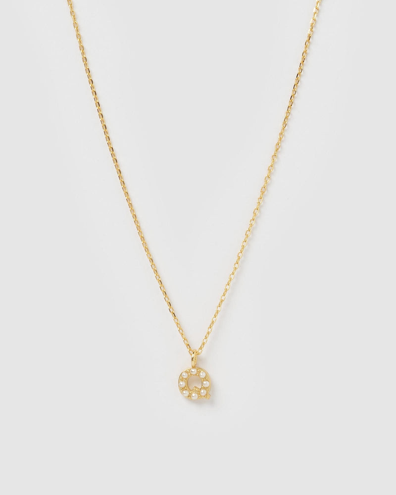 Izoa Pearl Letter Q Necklace Gold