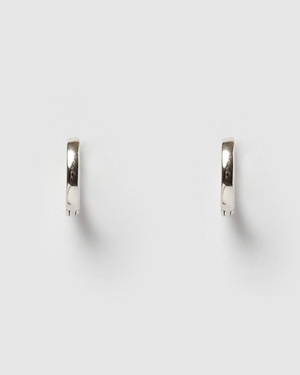 Izoa Staple Mini Huggie Earrings Silver